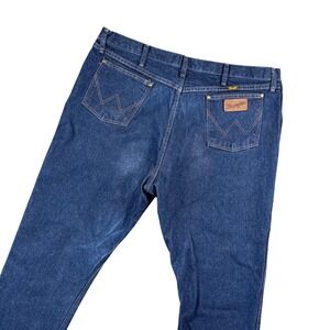 Wrangler 47MWZ Dark Wash Denim Jeans Mens 42x31 Classic Workwear Fit